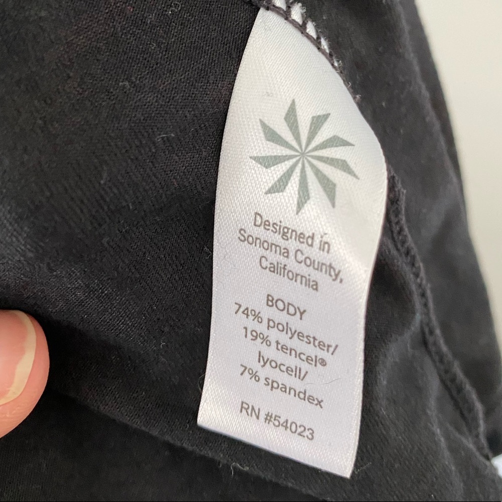 Athleta Solid Black Essence Double Layer Tank - image 7